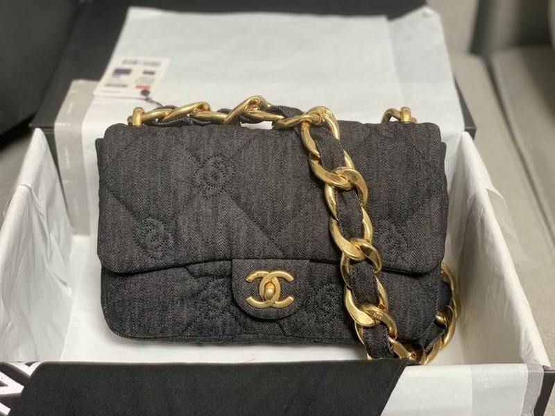 Chanel Handbags 755